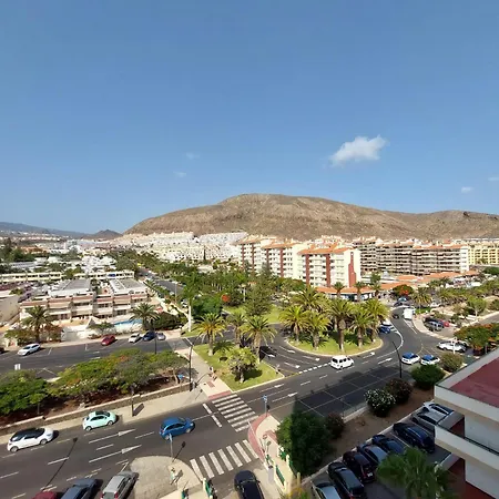 Ξενοδοχείο με διαμερίσματα Comodoro- Ravel 3*