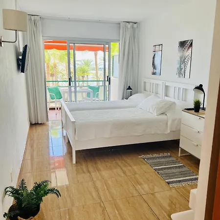 Comodoro- Ravel Los Cristianos (Tenerife)