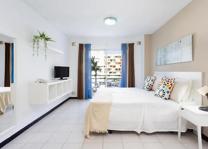 Comodoro- Ravel Aparthotel 3*