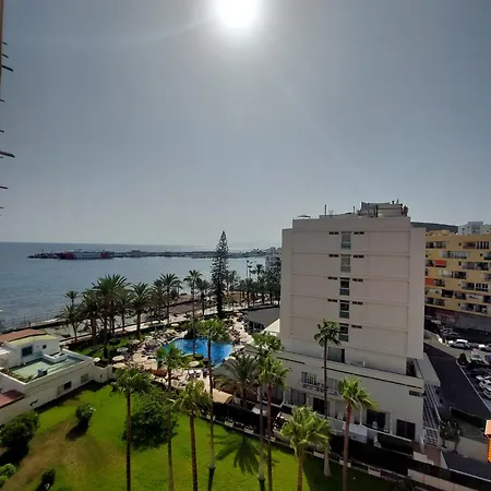 Aparthotel Comodoro- Ravel Los Cristianos (Tenerife)