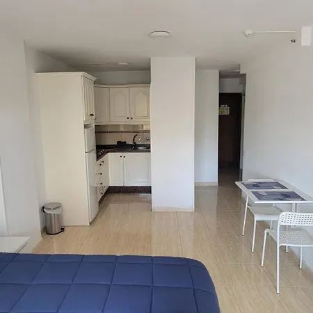 Comodoro- Ravel Los Cristianos (Tenerife)
