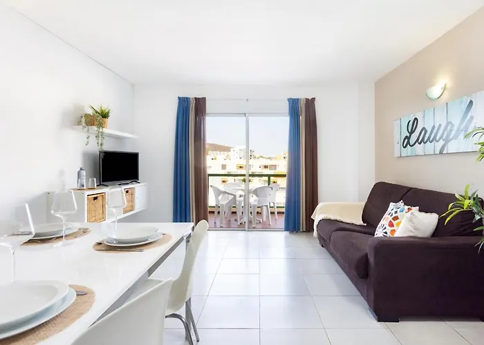 Comodoro- Ravel 3* Los Cristianos (Tenerife)