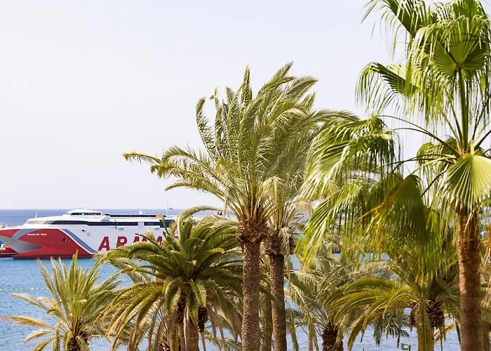 Apartahotel Comodoro- Ravel