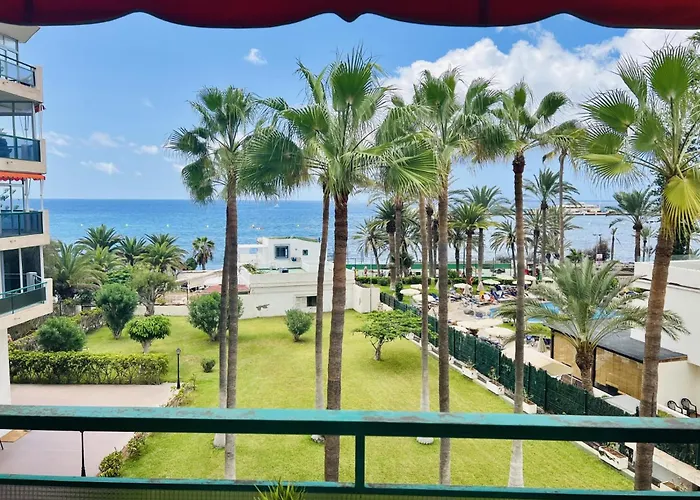 Apartahotel Comodoro- Ravel Los Cristianos (Tenerife)